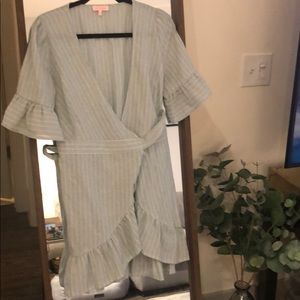 Summer stripped wrap dress